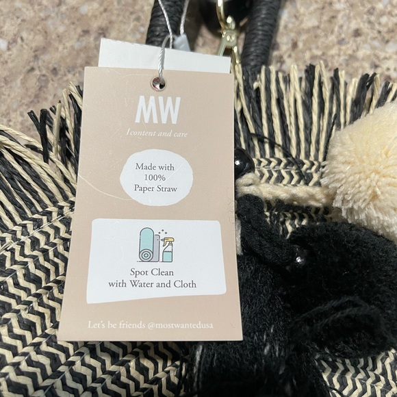 NWT straw crossbody bag. - Picture 3 of 5